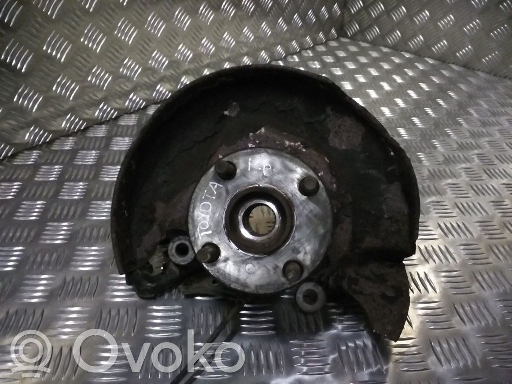 Front wheel hub
