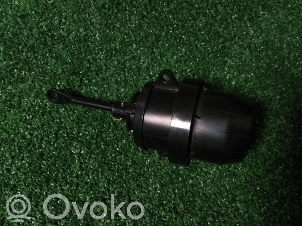 Volkswagen PASSAT B4 Válvula de vacío (Usadas) 