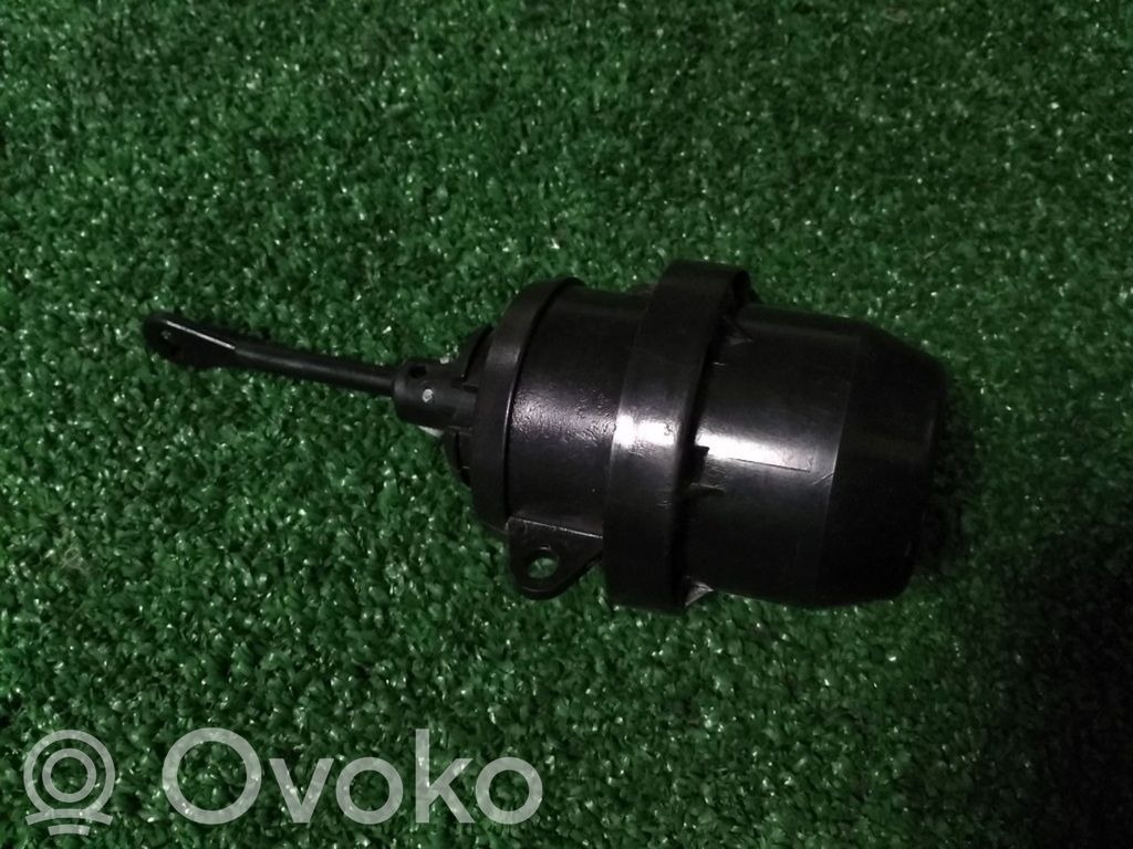 Volkswagen PASSAT B4 Válvula de vacío (Usadas) 
