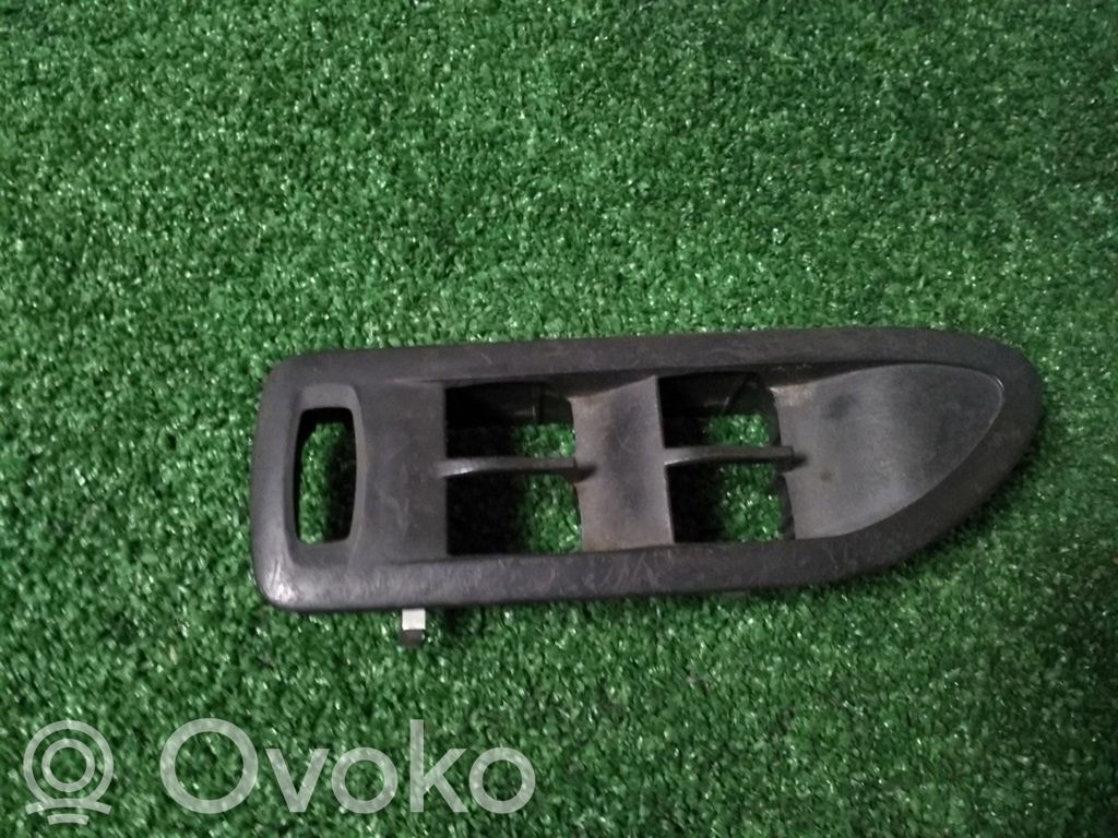 Renault Megane I Front door window switch trim 
