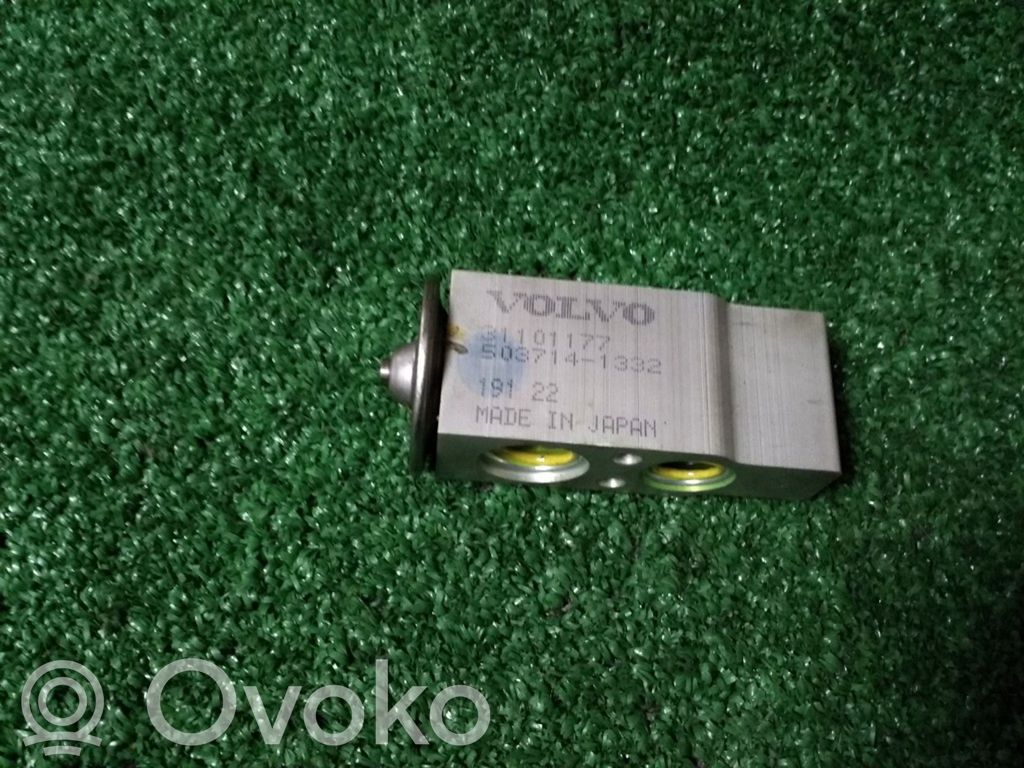 Volvo S60 Air conditioning (A/C) expansion valve 