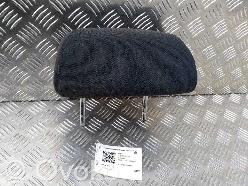 Kopfstütze hinten