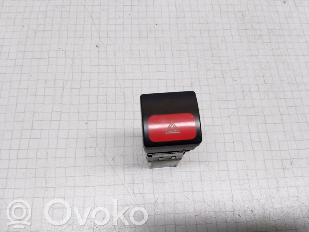 Citroen Xantia Hazard light switch 