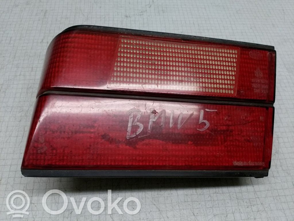 BMW 5 E34 Aizmugurējais lukturis pārsegā 