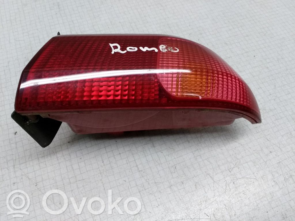 Alfa Romeo 156 Aizmugurējais lukturis virsbūvē 