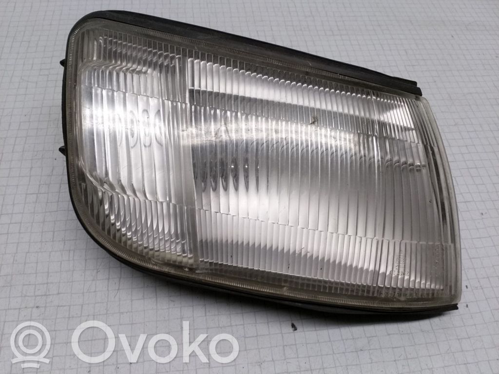 Mitsubishi Space Runner Front indicator light 