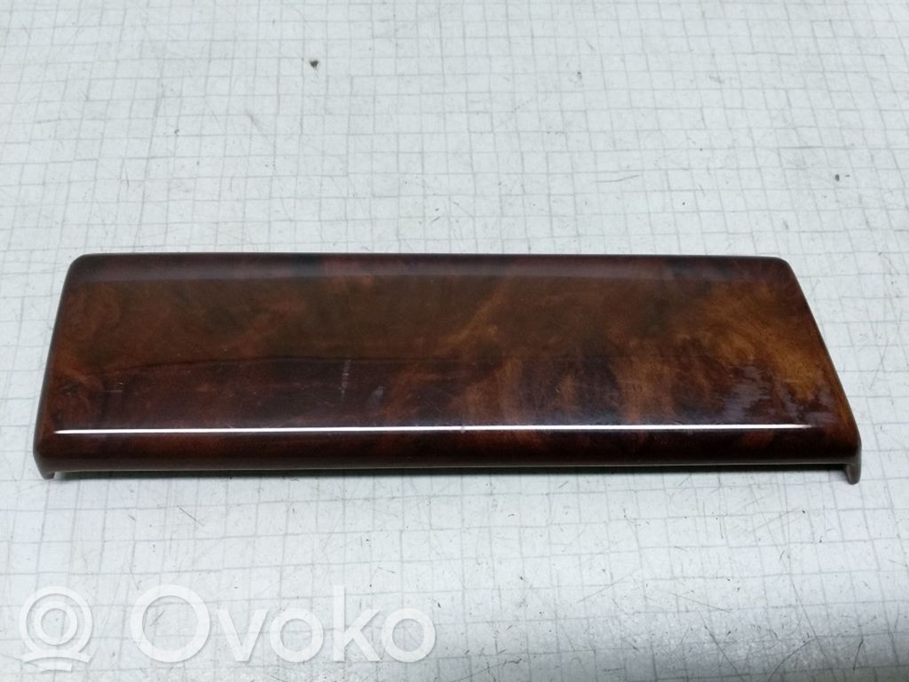 BMW 5 E39 Kita salono detalė 