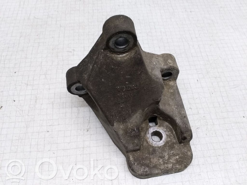 Volvo S60 Other engine bay part 
