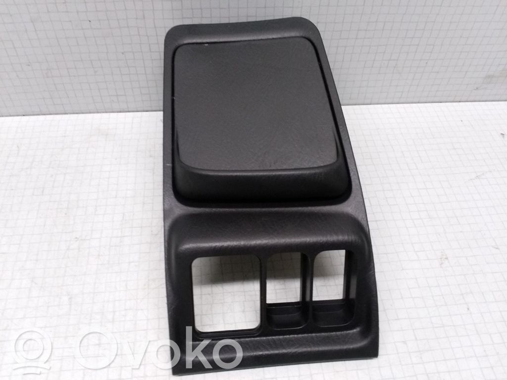Honda Civic Kita panelės detalė 