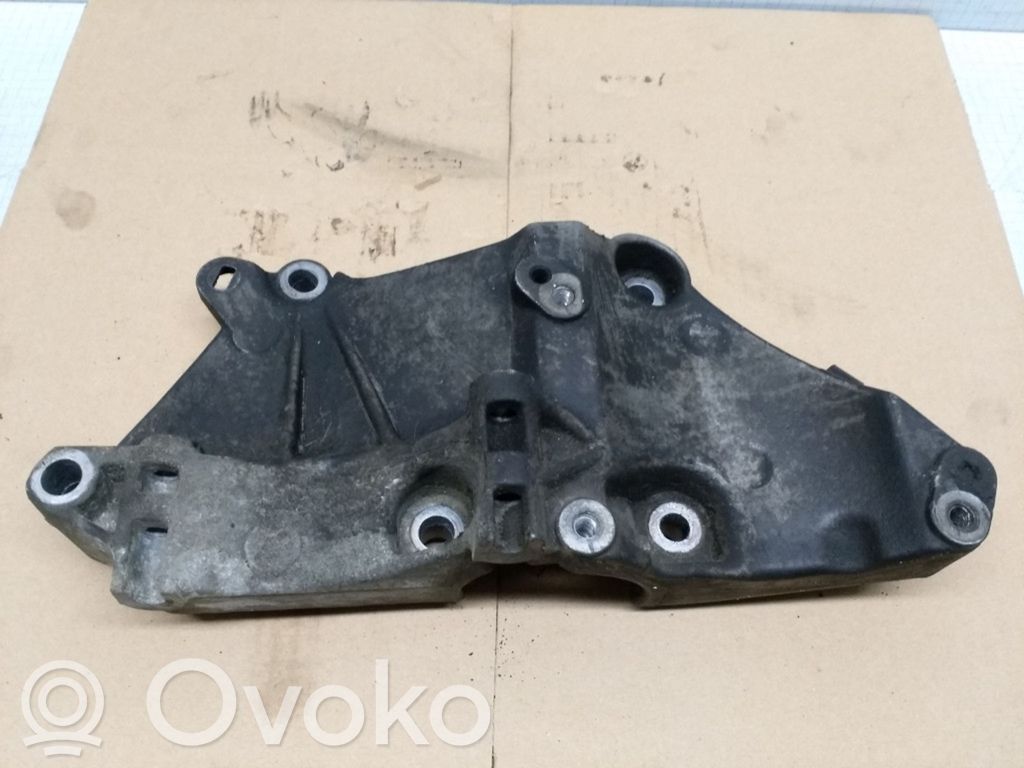 Renault Megane II Cita veida dzinēja nodalījuma detaļa 