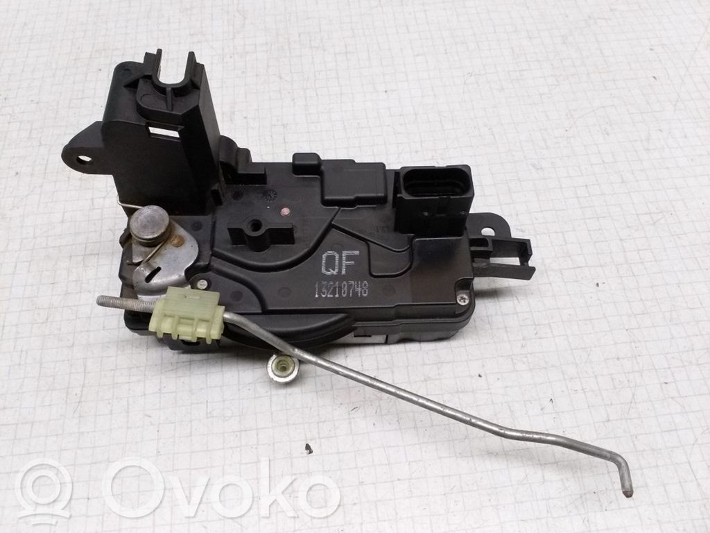 Opel Zafira B Etuoven lukko 