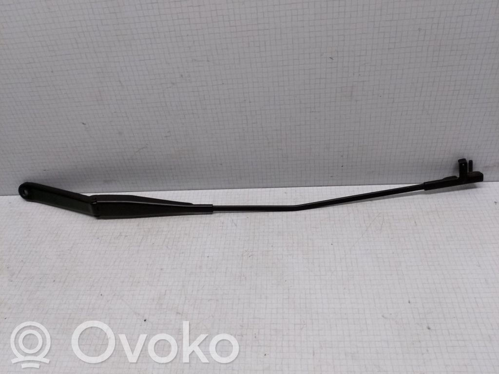 Ford Focus Front wiper blade arm 