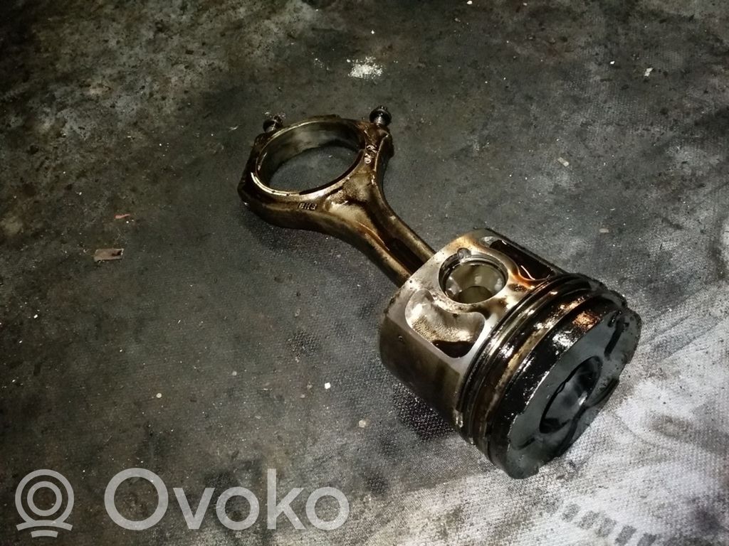 Audi A6 S6 C5 4B Pistón con biela 