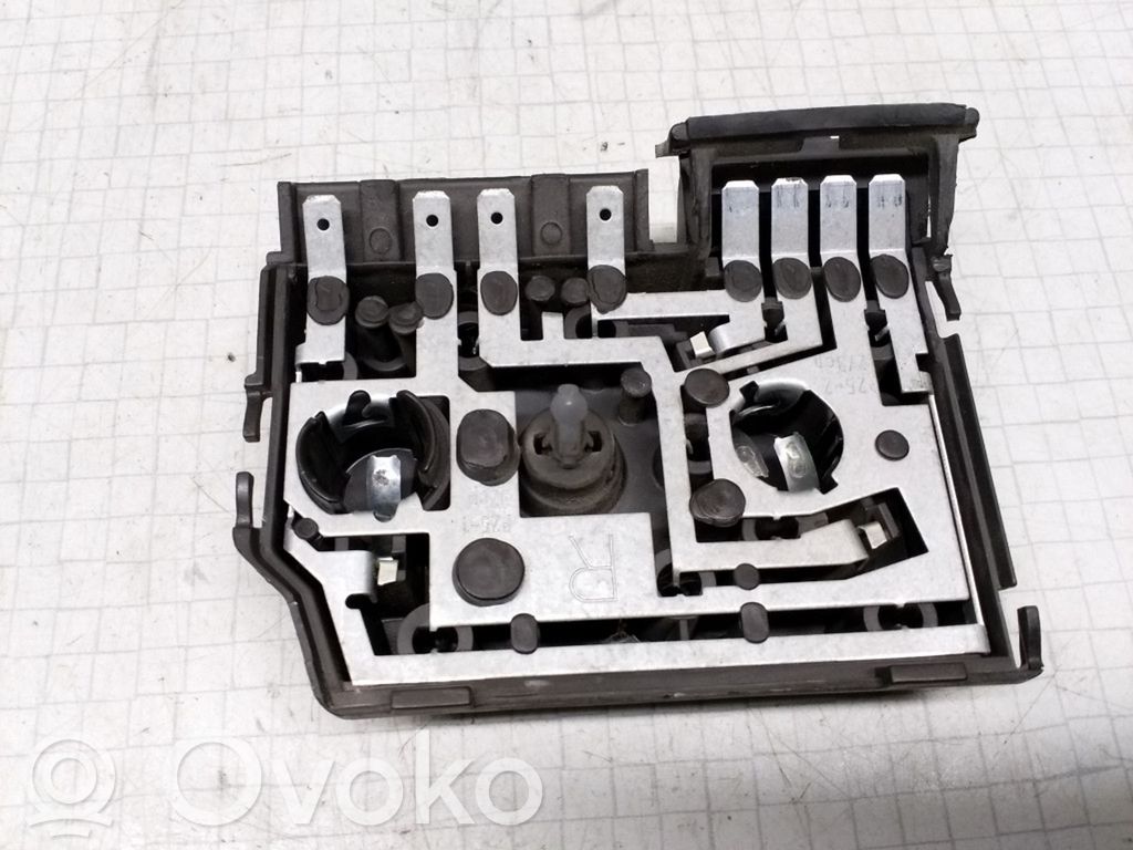 Tail light part