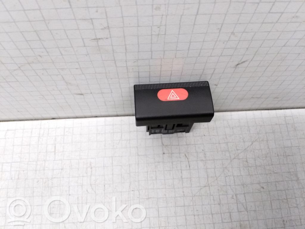 Opel Corsa C Hazard light switch 