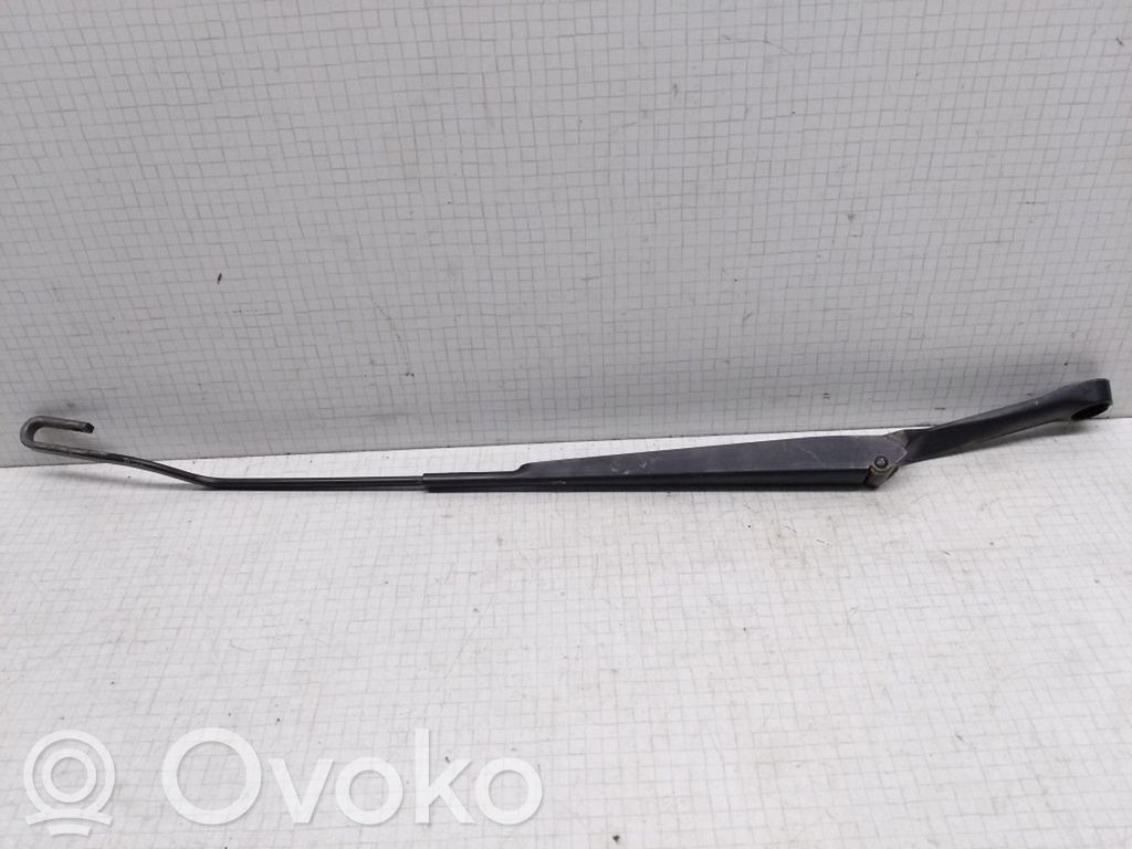 Skoda Octavia Mk1 (1U) Front wiper blade arm 