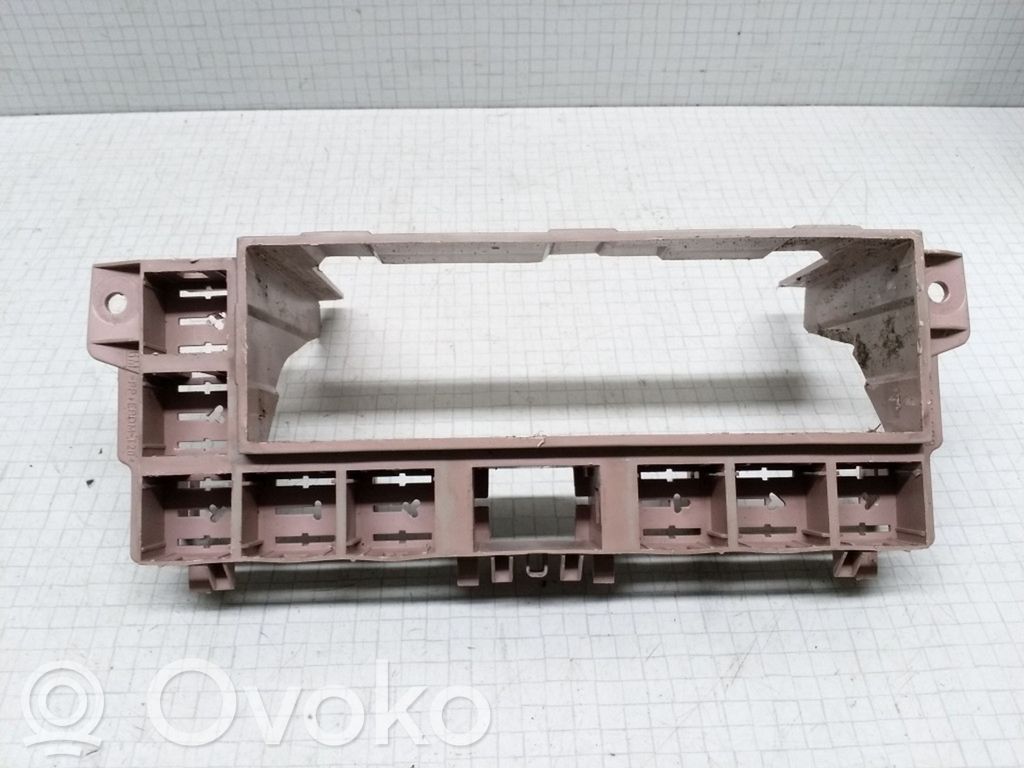 Opel Vectra B Radio/GPS head unit trim 