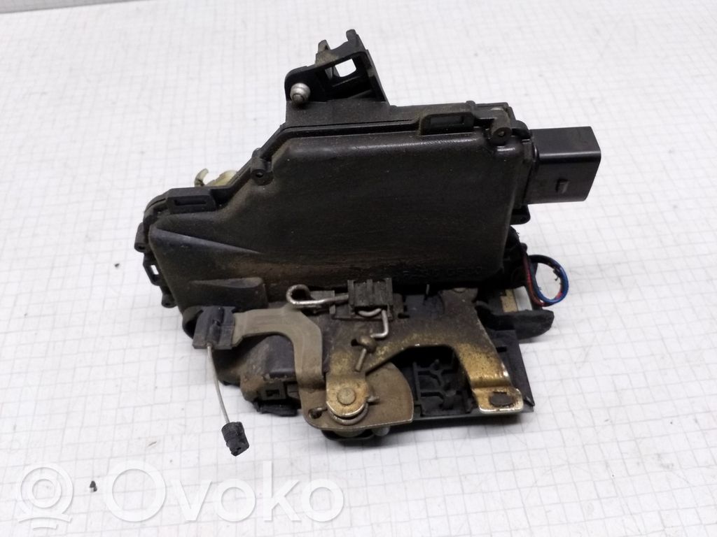 Etuoven lukko