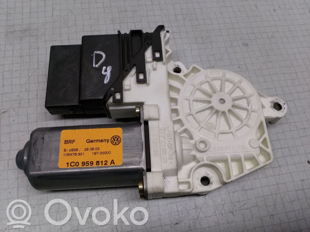 Volkswagen Bora Silniczek podnoszenia szyby drzwi tylnych 