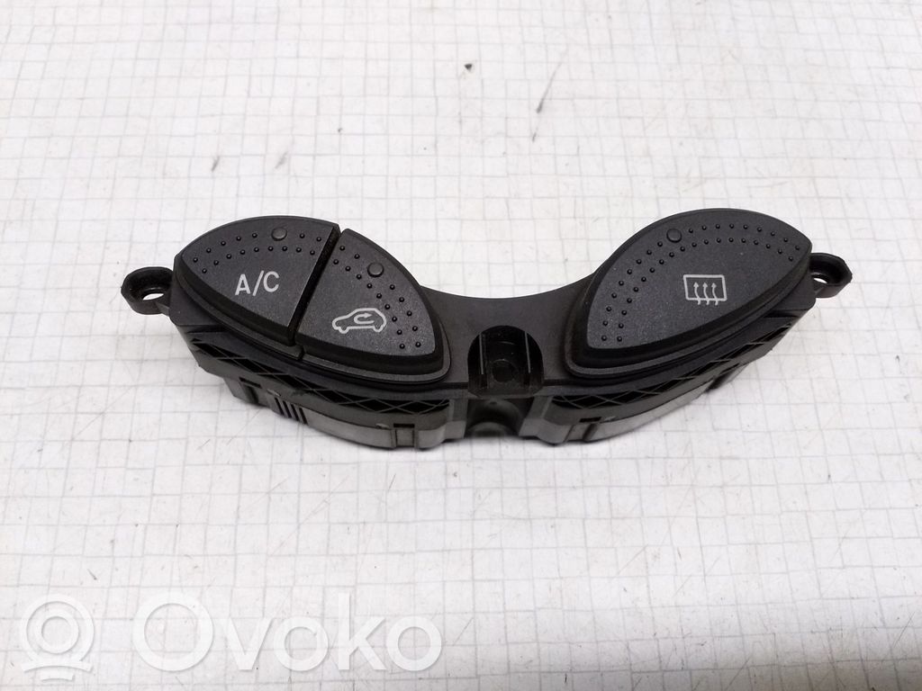 Ford Focus Multifunctional control switch/knob 