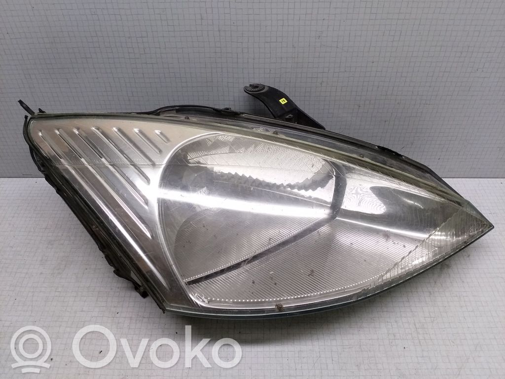 Ford Focus Headlight/headlamp 