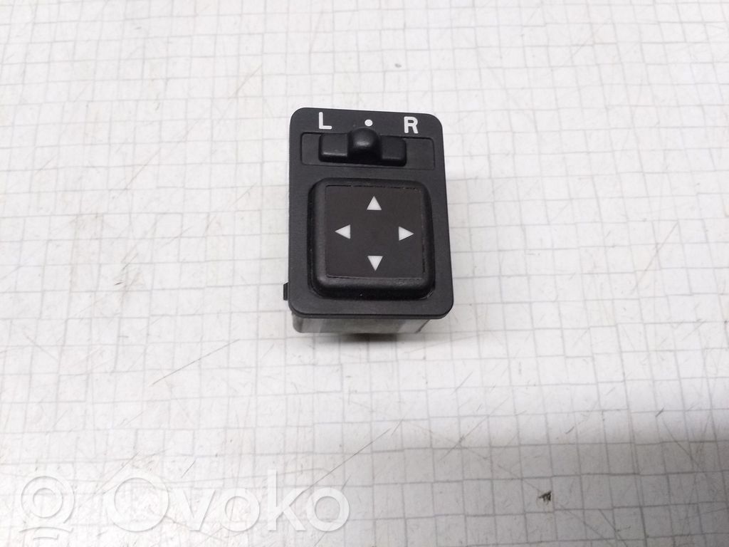 Mitsubishi Carisma Wing mirror switch 