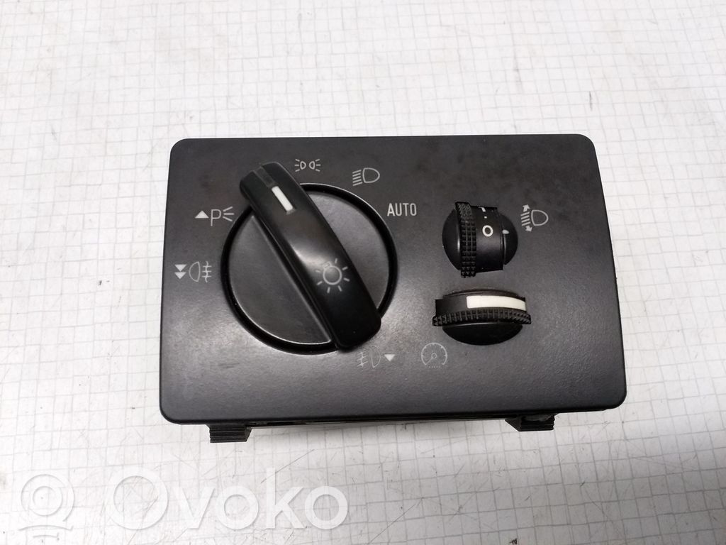 Valokatkaisija   3M5T13A024CB