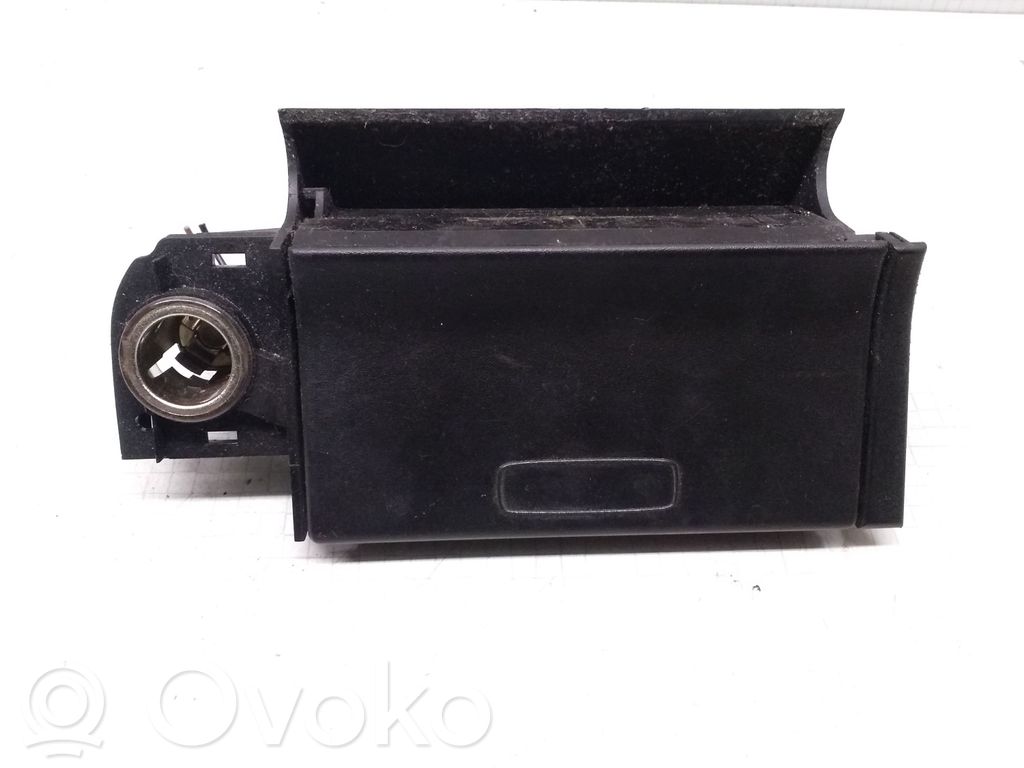 Opel Astra G Car ashtray 