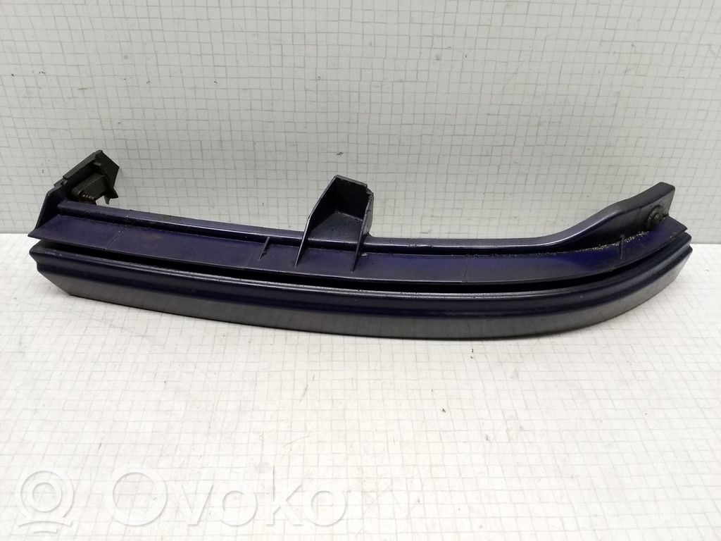 Opel Zafira A Moulure sous phares 