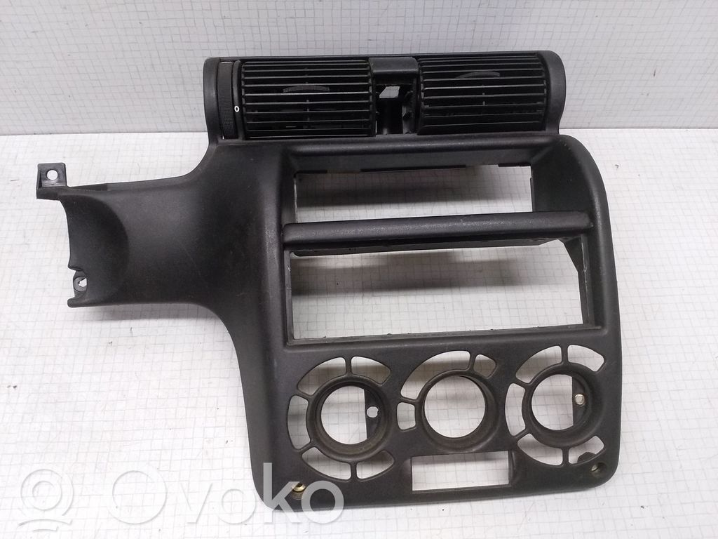 Opel Astra F Panelės apdailos skydas (centrinis) 