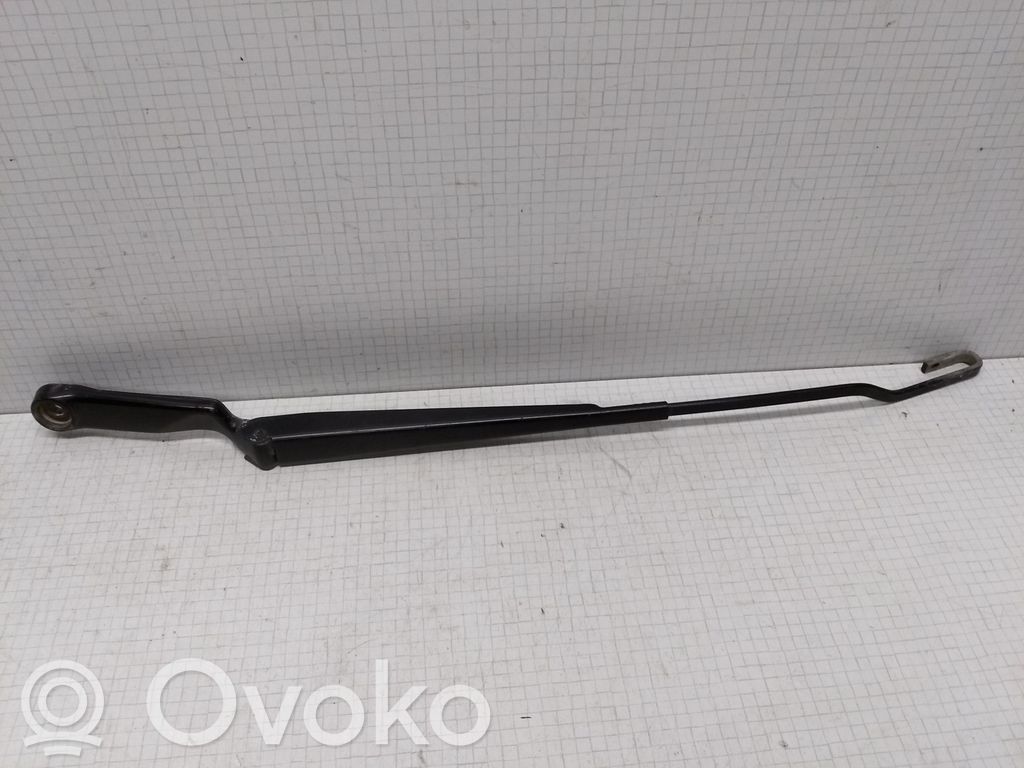 Volkswagen Bora Front wiper blade arm 