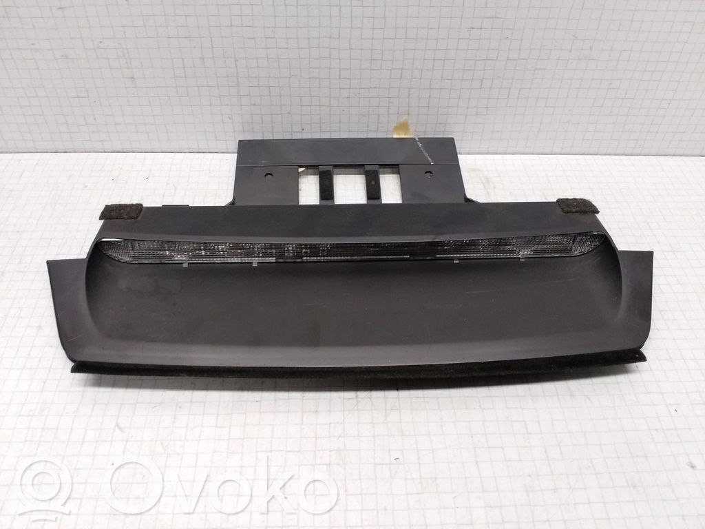 Volvo S60 Third/center stoplight 
