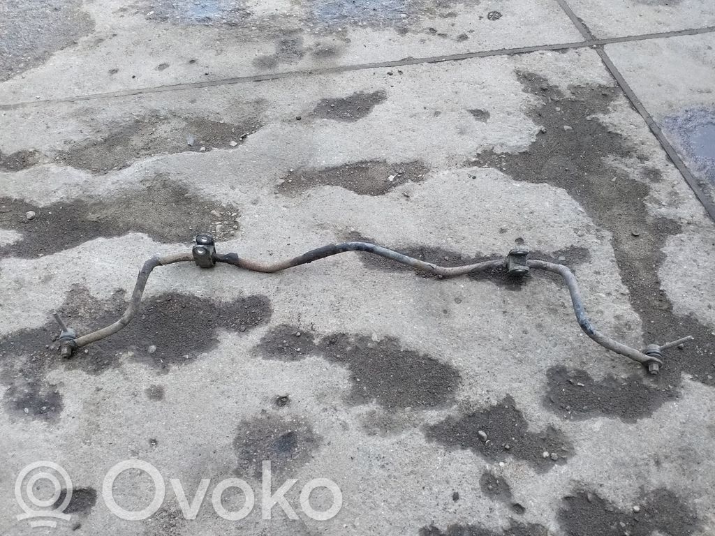 Barra estabilizadora trasera