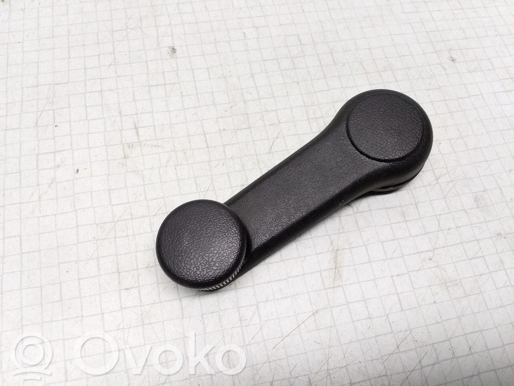 KIA Ceed Moldura del elevalunas de la puerta trasera 