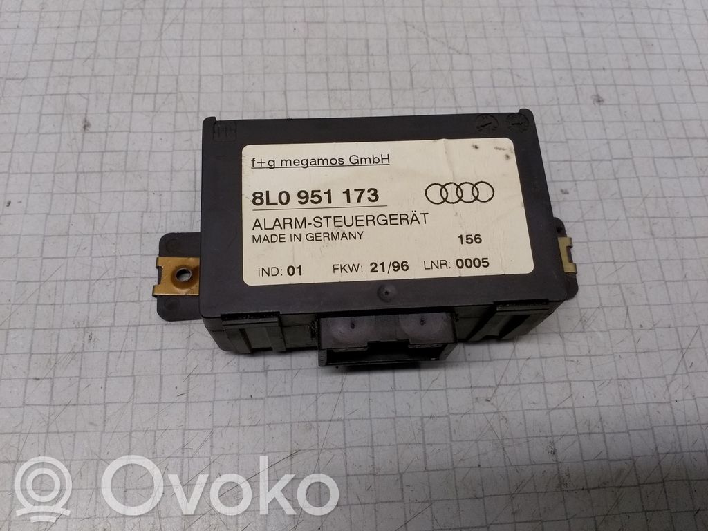 Audi A3 S3 8L Alarm control unit/module 