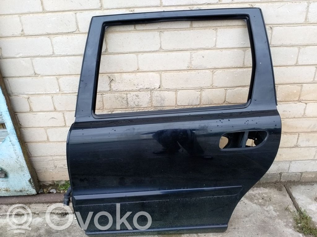Volvo V70 Rear door 