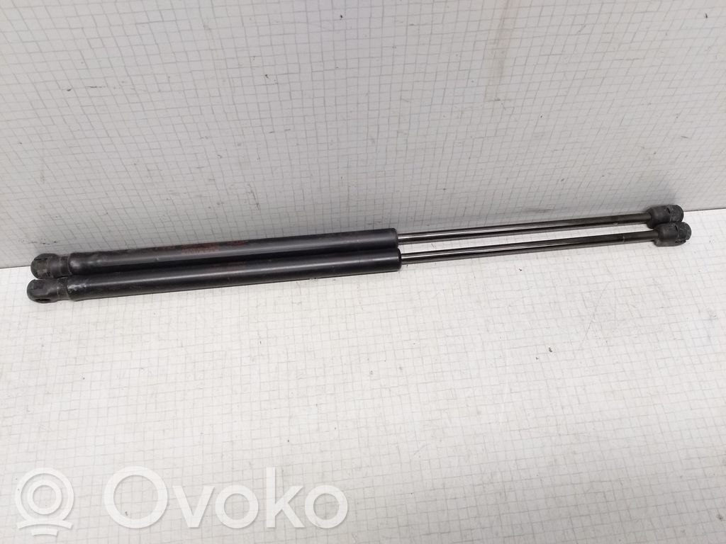 KIA Cerato Amortiguador/puntal del maletero/compartimento de carga 