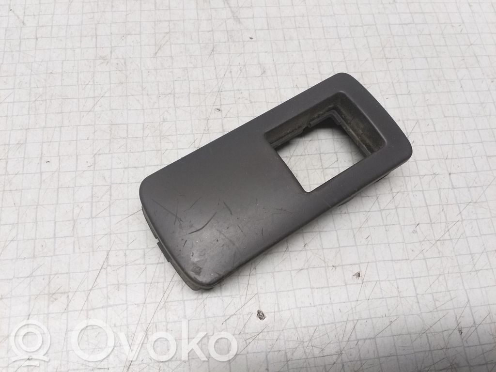 Opel Vectra C Front door window switch trim 