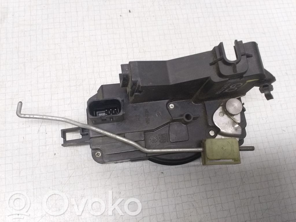 Opel Vectra C Front door lock 