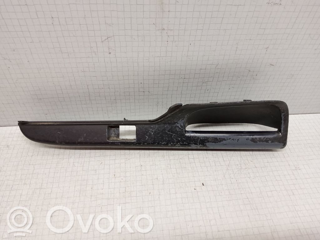 Seat Cordoba (6K) Front door window switch trim 