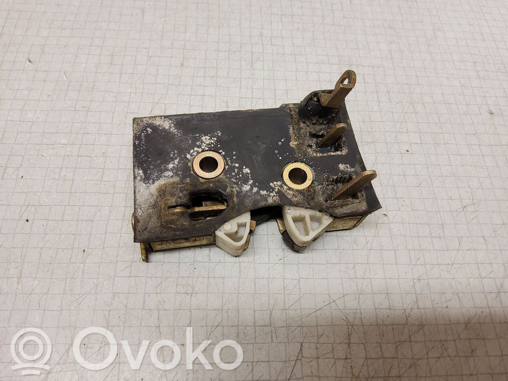 Audi 100 200 5000 C3 Încuietoare ușă spate 