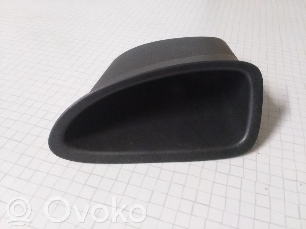 Nissan Primera Other front door trim element 