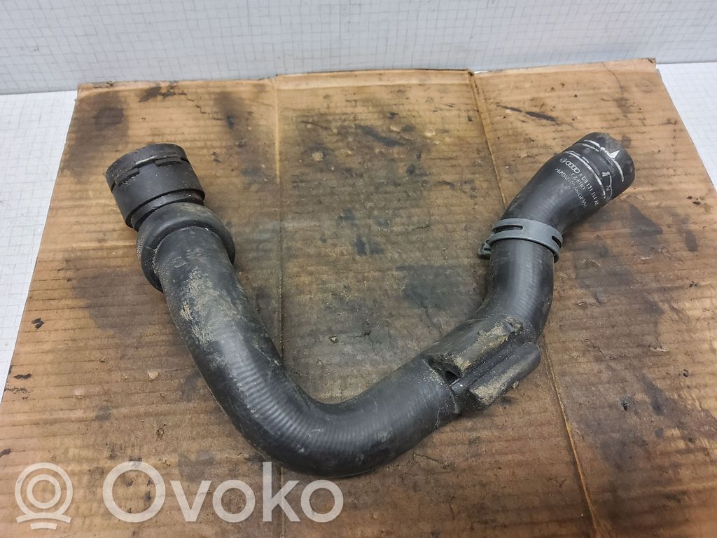 Audi A4 S4 B5 8D Engine coolant pipe/hose 