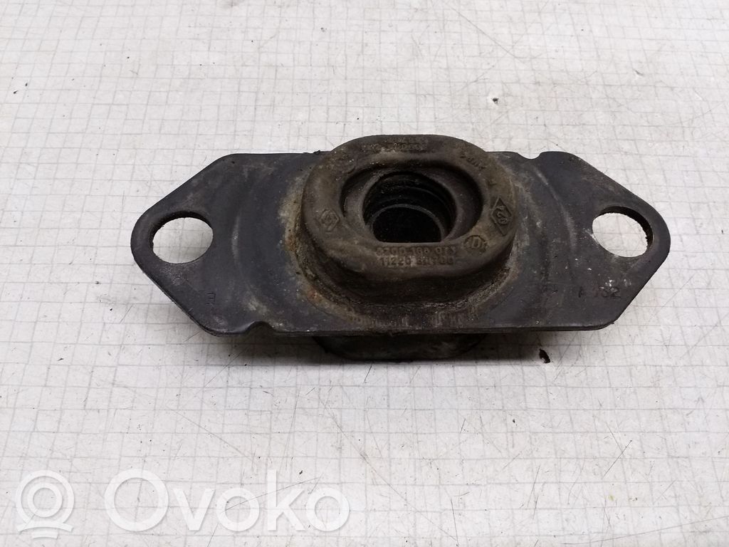 Renault Scenic II -  Grand scenic II Engine mount bracket 