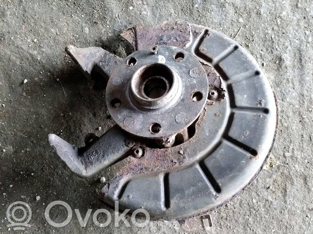 Volkswagen Golf V Achsschenkel vorne 