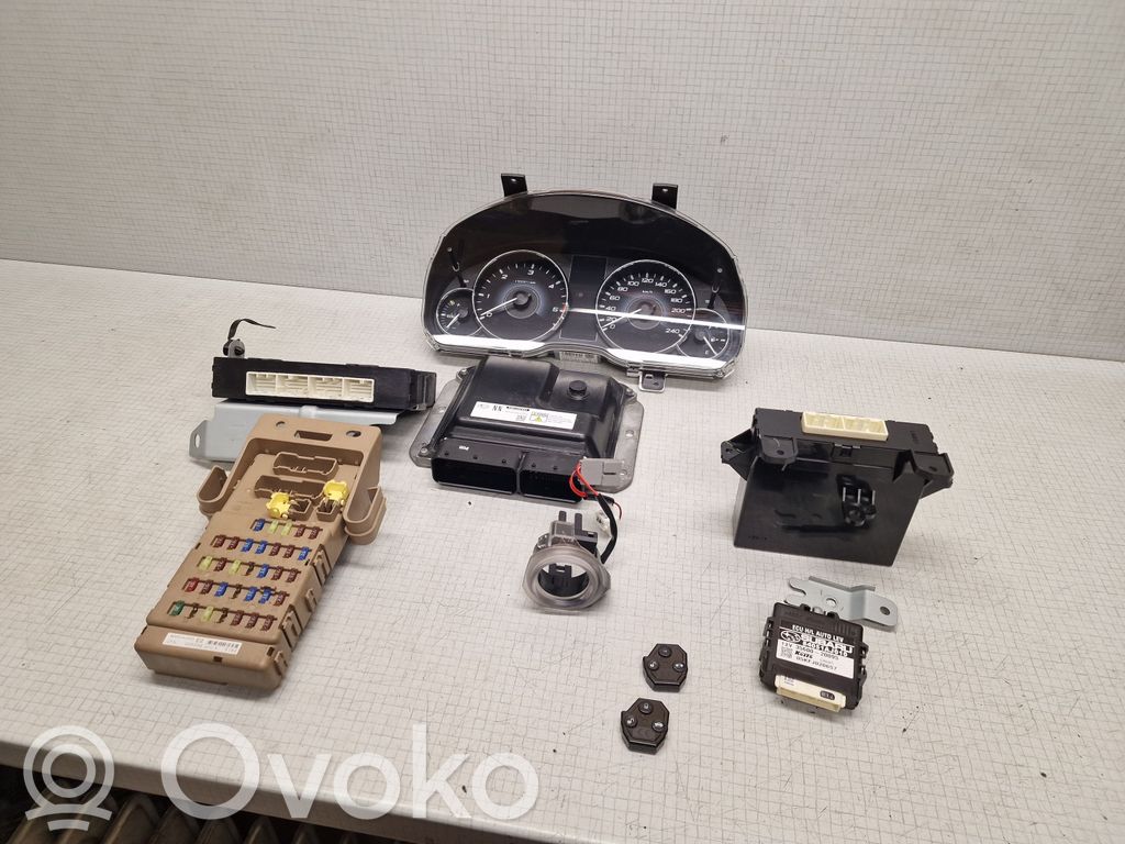 Subaru Outback Kit cu ECU motor și set închidere uși 
