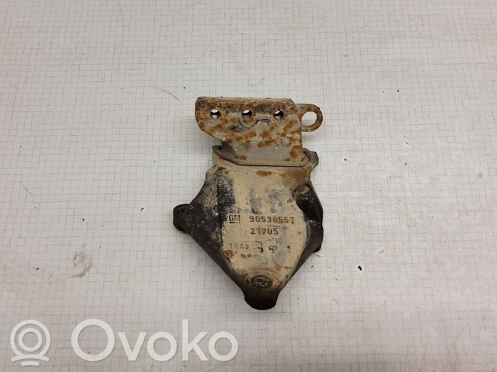 Opel Astra G Engine mount bracket 