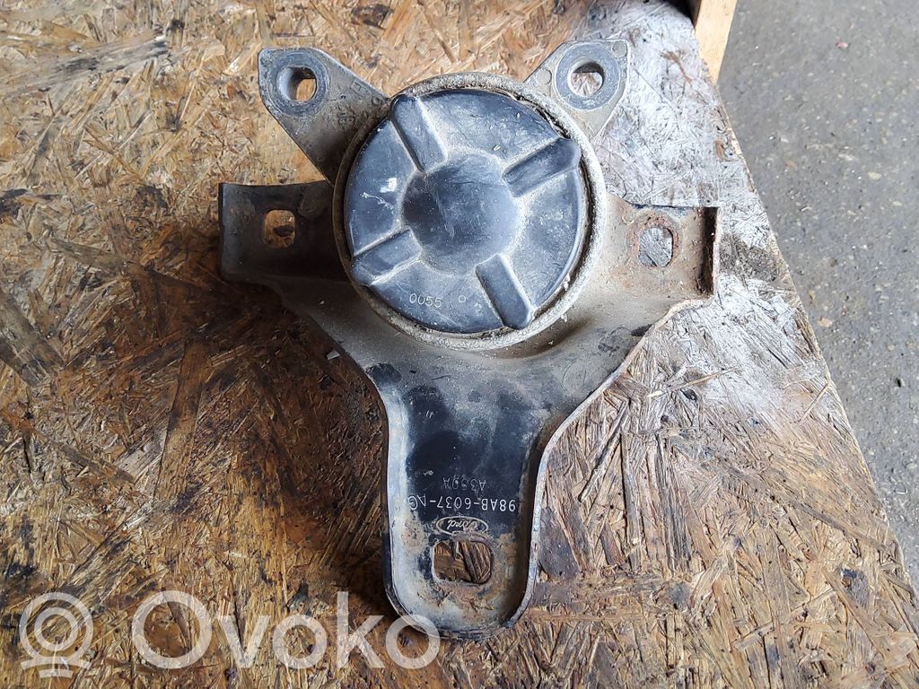 Ford Focus Engine mount bracket 