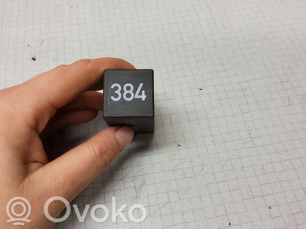 Audi A6 S6 C4 4A Other relay 