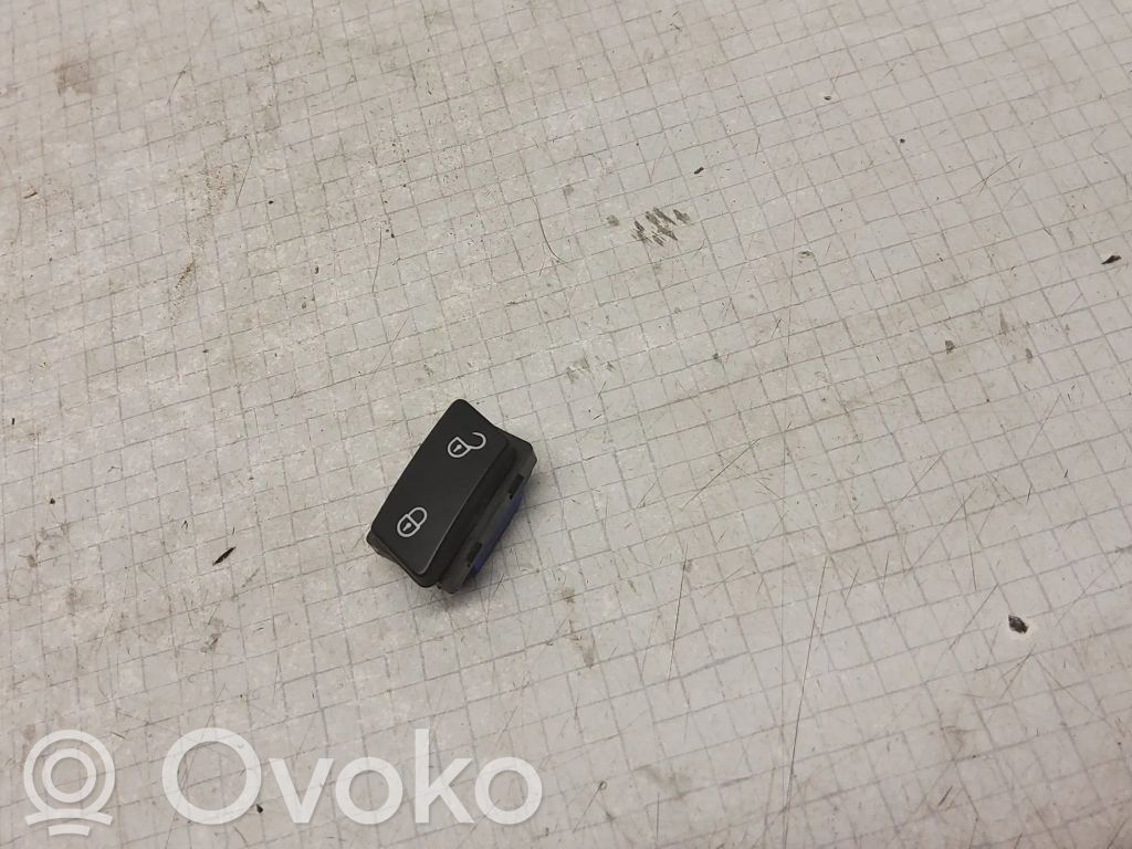 Volkswagen Caddy Central locking switch button 